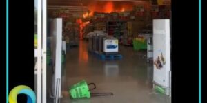 Detienen a una persona por disturbios en Cozumel; van por responsable de incendio en supermercado