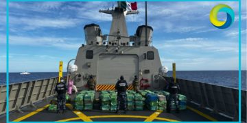 Aseguran 188 bultos con toneladas de presunta cocaína cerca ce la Isla Clarión
