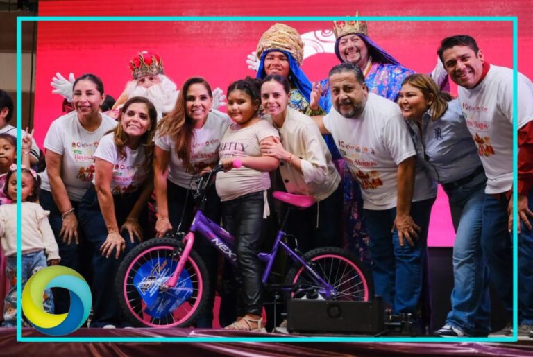 Mara y Vero Lezama celebran con más de 8,500 niñas y niños de Cancún el Día de Reyes