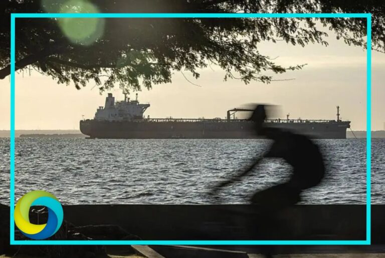 Venezuela anuncia el retorno a sus aguas de petrolero en una operación conjunta con EE.UU.