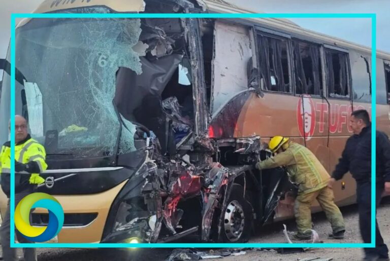 Choque entre autobús y tráiler en Sonora deja 4 muertos y 25 lesionados