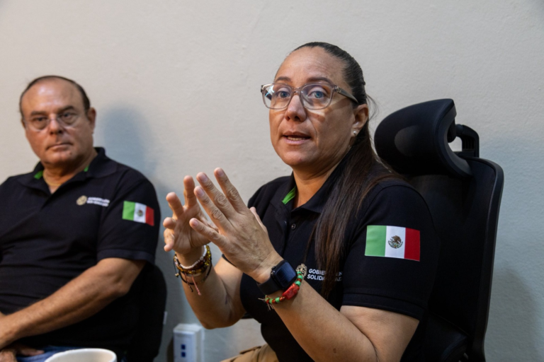 Desmantelan campamento de indigentes bajo puente de Playa del Carmen